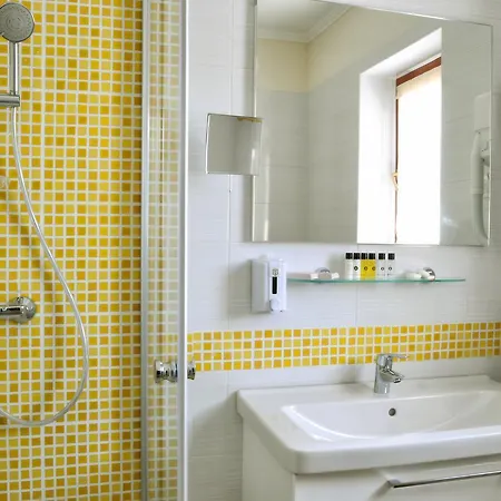 Bed and breakfast Tinka 4*